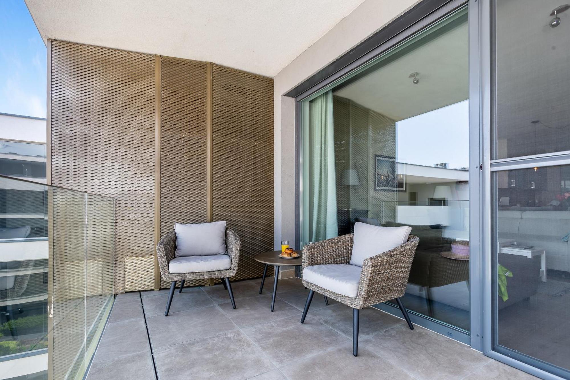 Lake Side Luxury Steps To The Lake Lela - Happy Rentals Balatonlelle Exteriör bild
